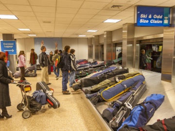 flying-with-skis-and-surfboards-on-spirit-airlines