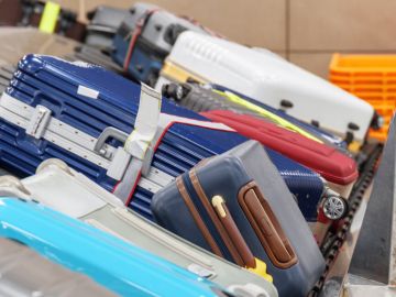 how-to-save-on-baggage-while-traveling