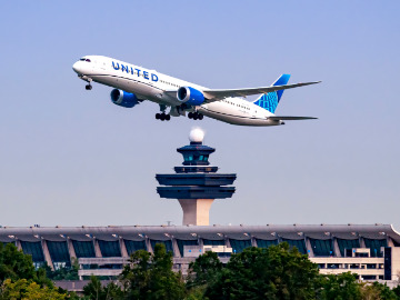 ua-partners-with-musk-starlink-for-in-flight-internet