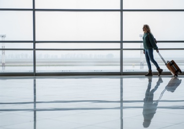 red-eye-or-midday-flights-best-flight-times-for-beating-jet-lag-and-crowds